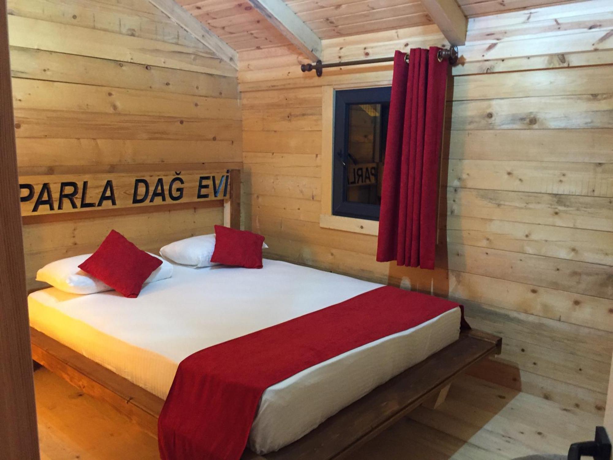 Parla Dag Evi Chaletu *